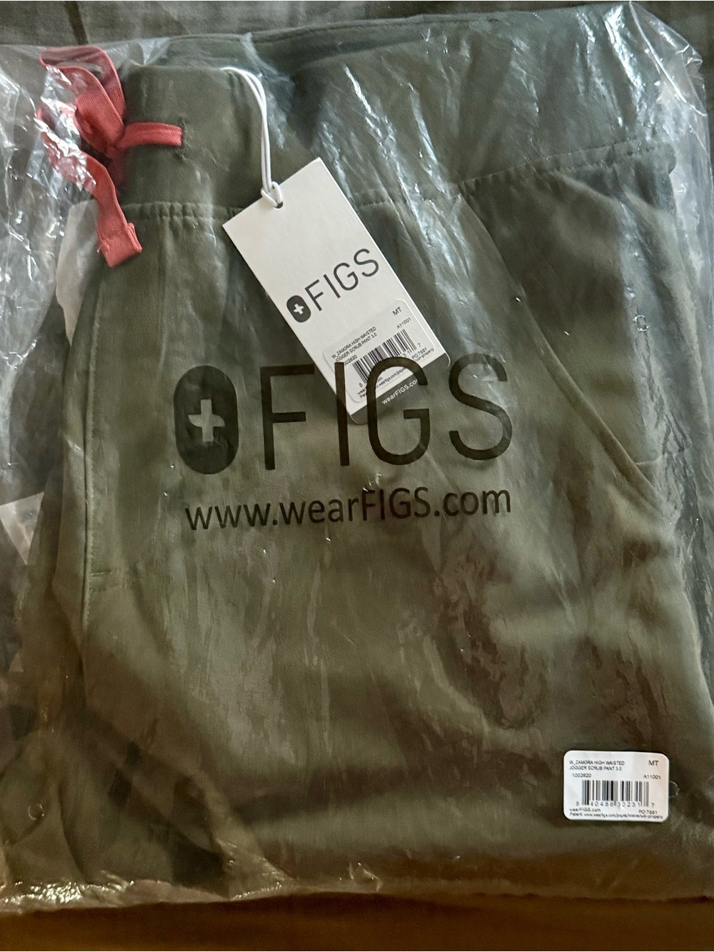 NWT FIGS LIMITED EDITION COLOR Spruce High-Rise Jogger Scrub Pant/Top